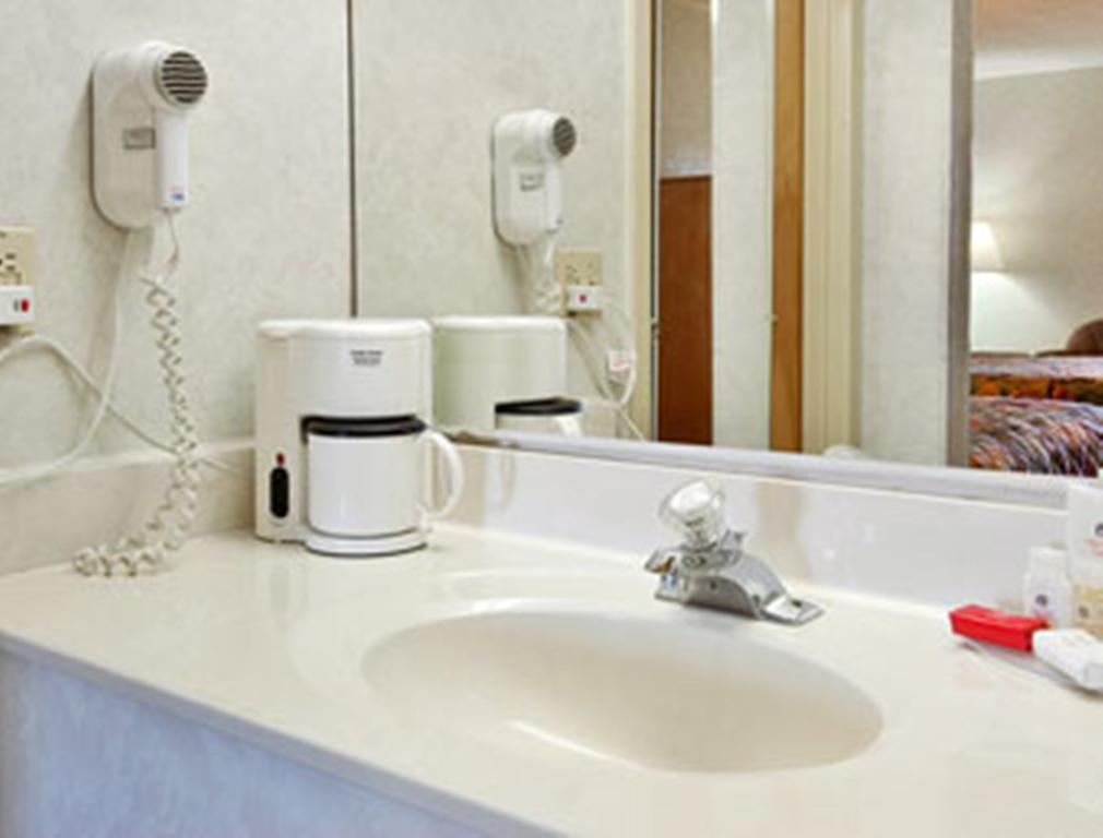 Perryville Hotel Szoba fotó